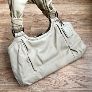 Coach Vintage Kisslock Satchel Cream Beige Shoulder Bag